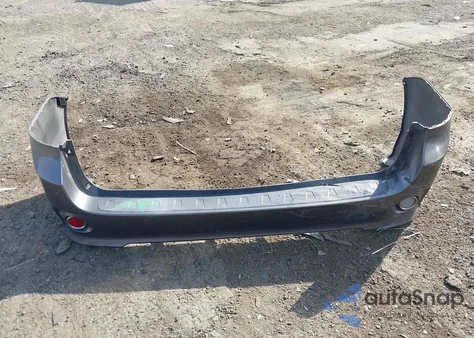 2015 Toyota Sienna Se 8 Passenger z USA, uszkodzony, nr VIN 5TDXK3DC5FS640306